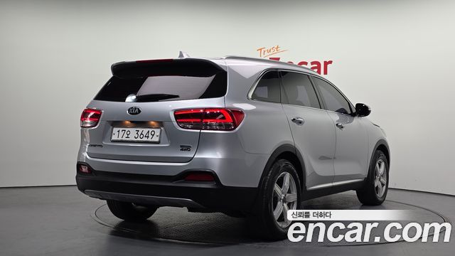 Kia Sorento 2015 — photo 2