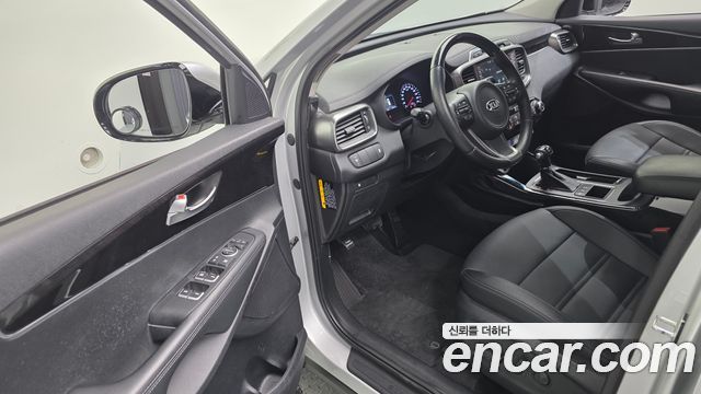 Kia Sorento 2015 — photo 11