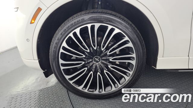 Lincoln Aviator 2021 — photo 5