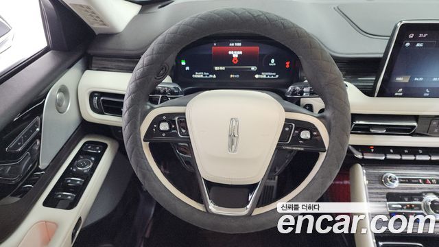 Lincoln Aviator 2021 — photo 19