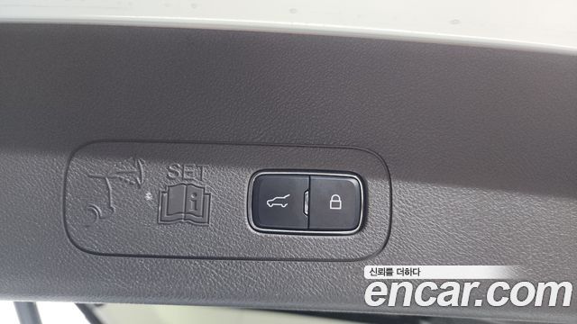 Lincoln Aviator 2021 — photo 22