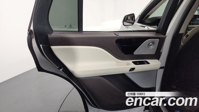 Lincoln Aviator 2021 — photo 15