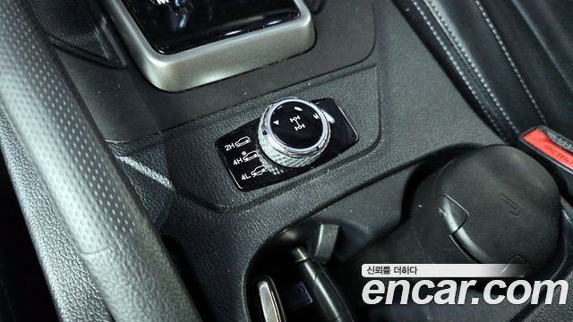 KG Mobility Rexton 2018 — photo 30