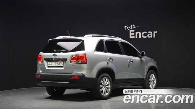 Kia Sorento 2011 — photo 2