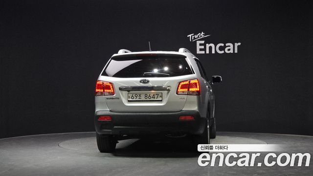 Kia Sorento 2011 — photo 4