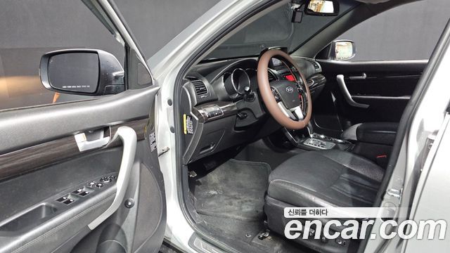 Kia Sorento 2011 — photo 13