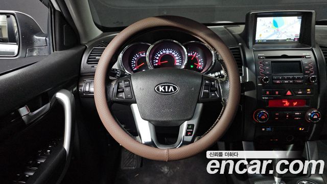 Kia Sorento 2011 — photo 18