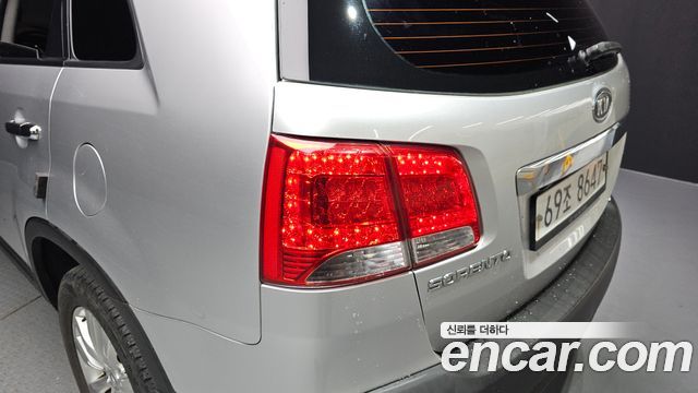 Kia Sorento 2011 — photo 9