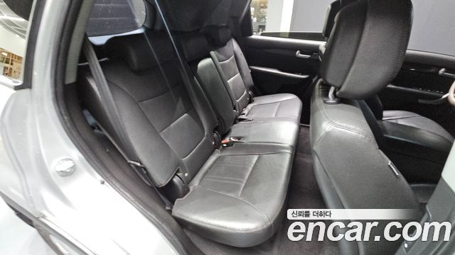 Kia Sorento 2011 — photo 28