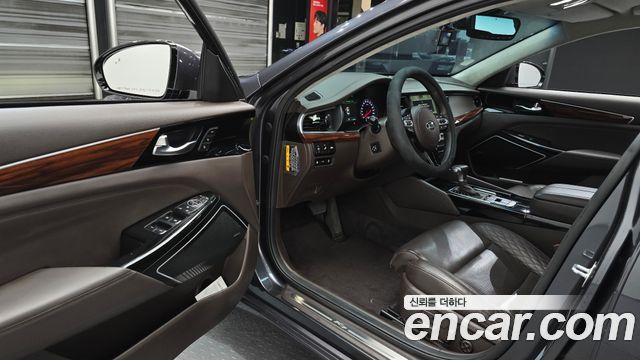 Kia K7 2016 — photo 10