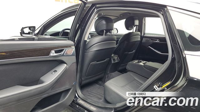 Genesis G80 2019 — photo 11