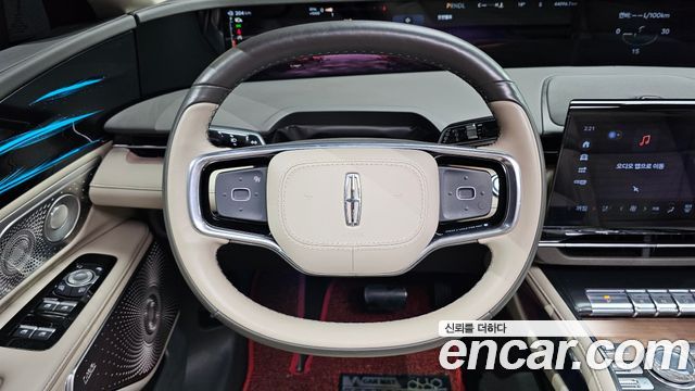 Lincoln Nautilus 2024 — photo 19