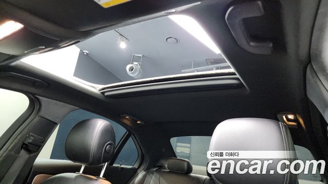 Mercedes-Benz C-Class 2020 — photo 16