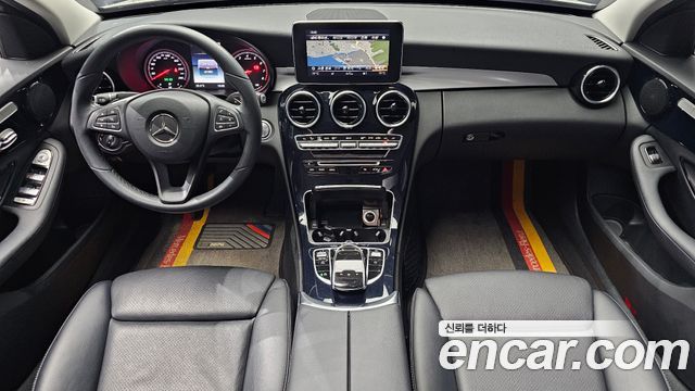 Mercedes-Benz C-Class 2018 — photo 10