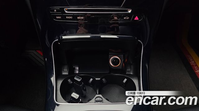 Mercedes-Benz C-Class 2018 — photo 29