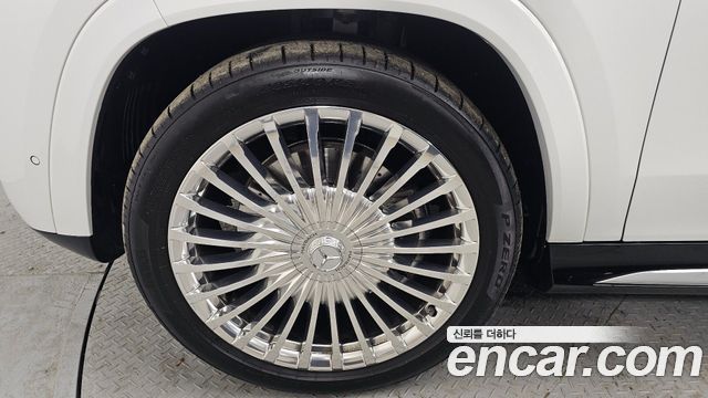 Mercedes-Benz GLS-Class 2025 — photo 5