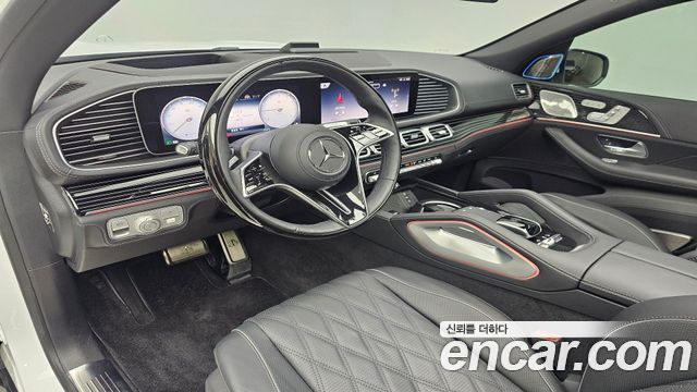 Mercedes-Benz GLS-Class 2025 — photo 11