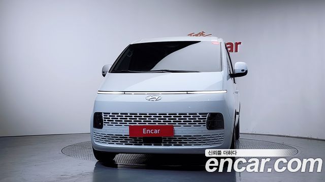 Hyundai Staria 2023 — photo 4