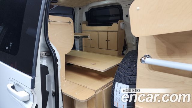 Hyundai Staria 2023 — photo 12