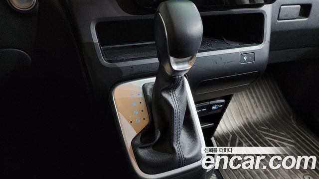 Hyundai Staria 2023 — photo 18