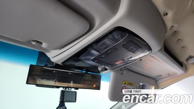 Hyundai Staria 2023 — photo 26