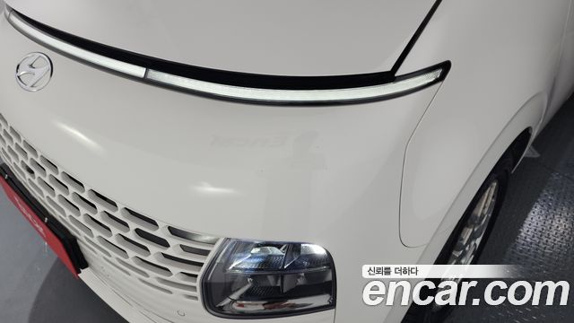 Hyundai Staria 2023 — photo 8