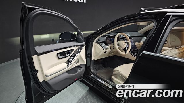 Mercedes-Benz S-Class 2021 — photo 10