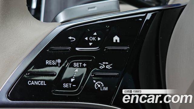 Mercedes-Benz S-Class 2021 — photo 18