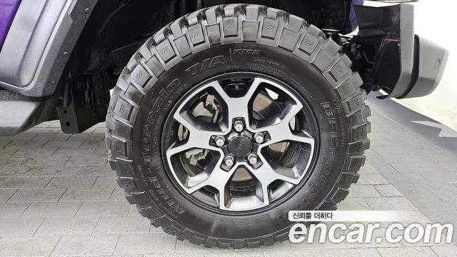 Jeep Wrangler 2023 — photo 7