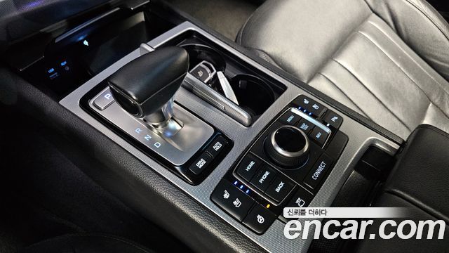 Genesis G80 2018 — photo 12