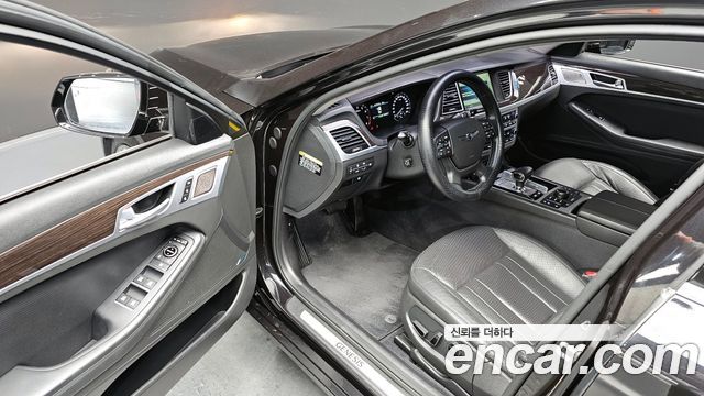 Genesis G80 2018 — photo 17