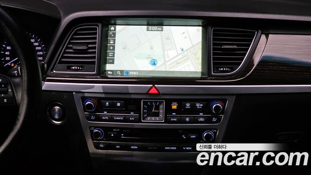 Genesis G80 2018 — photo 19