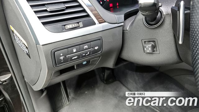 Genesis G80 2018 — photo 24
