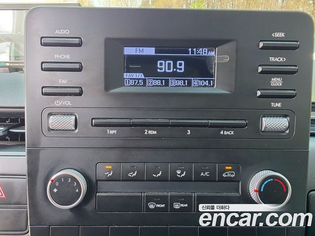 Hyundai Staria 2023 — photo 13