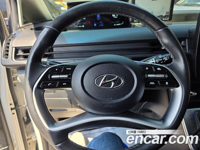 Hyundai Staria 2023 — photo 19