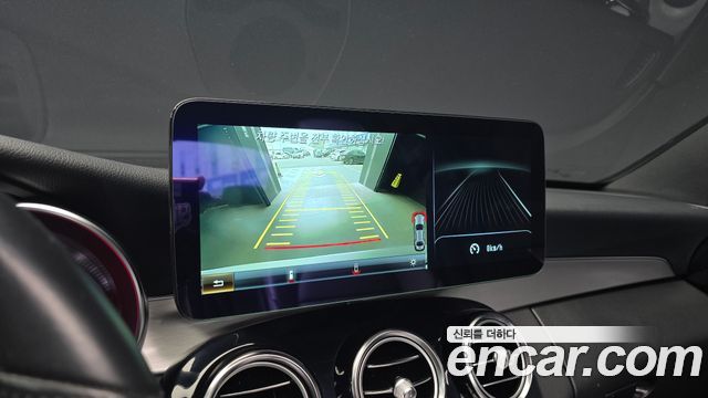 Mercedes-Benz C-Class 2018 — photo 15