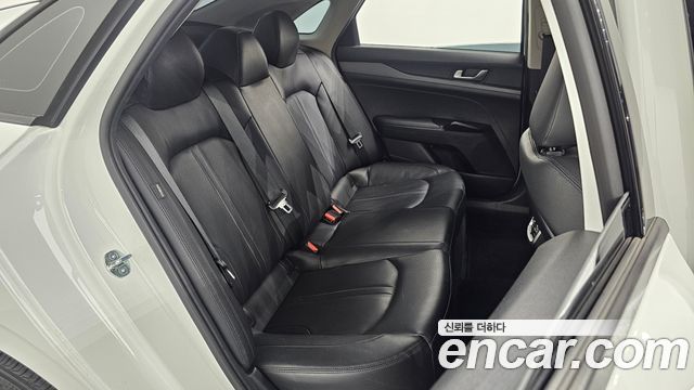 Kia K5 2023 — photo 11