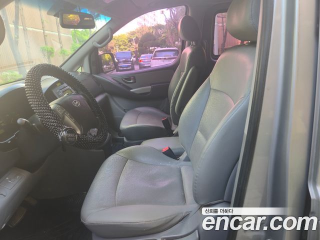 Hyundai Starex 2013 — photo 9