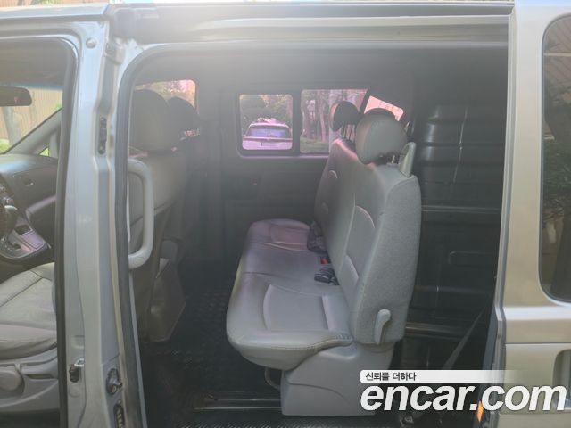 Hyundai Starex 2013 — photo 10