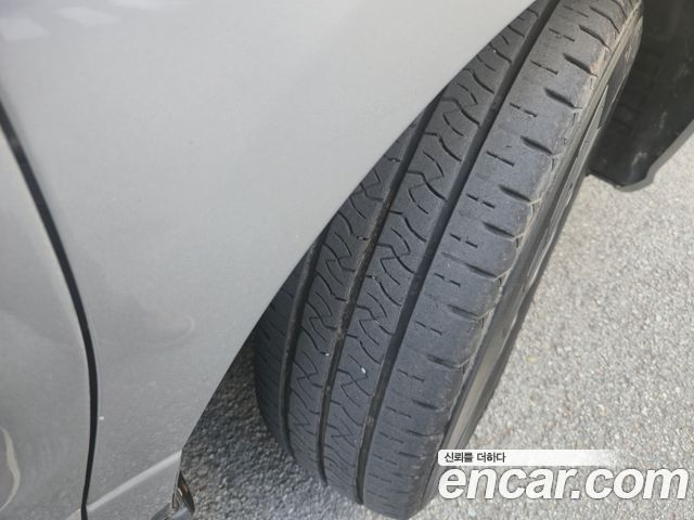 Hyundai Starex 2013 — photo 12
