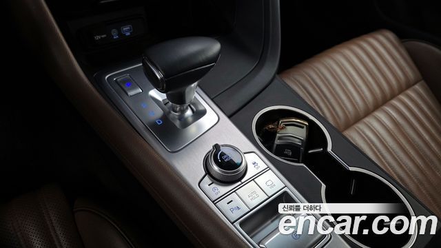 Genesis G70 2019 — photo 12