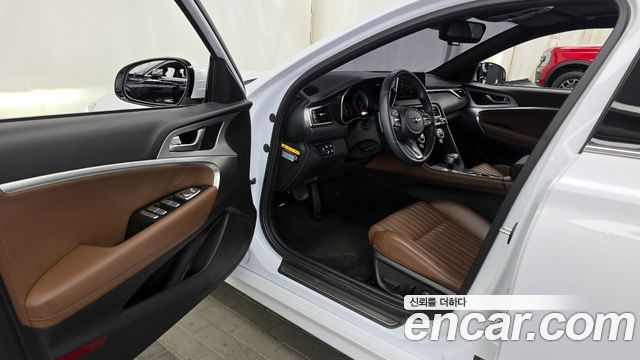 Genesis G70 2019 — photo 13