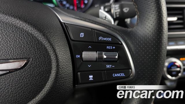 Genesis G70 2019 — photo 23
