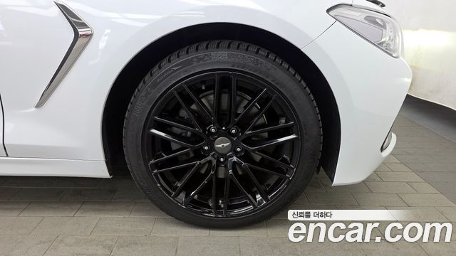 Genesis G70 2019 — photo 7