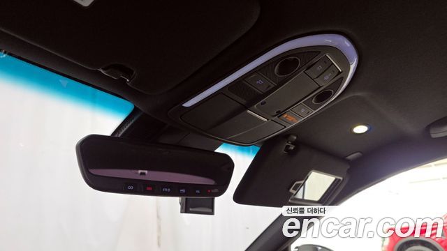 Genesis G70 2019 — photo 28