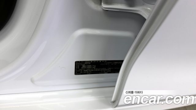 Genesis G70 2019 — photo 29