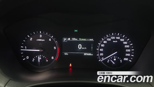 Genesis G80 2018 — photo 8
