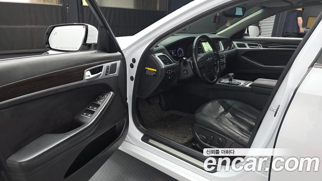 Genesis G80 2018 — photo 10
