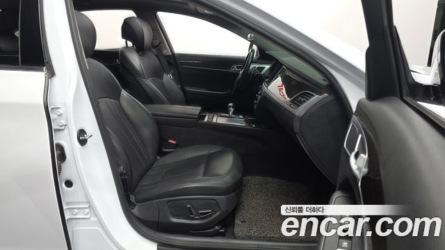 Genesis G80 2018 — photo 11