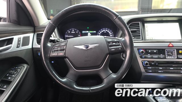 Genesis G80 2018 — photo 13